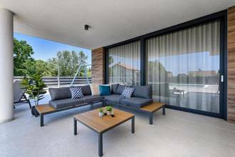 Thumbnail von Moderne Villa mit Pool und Blick auf das Meer bei Fazana, Region Pula