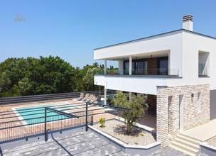 Thumbnail von Moderne Villa mit Pool und Blick auf das Meer bei Fazana, Region Pula