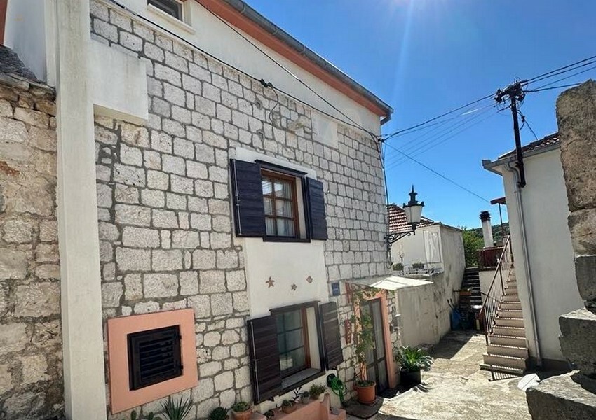 Mediterranes Stadthaus