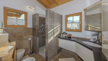 Thumbnail von Exclusive chalet duo in prime quiet location