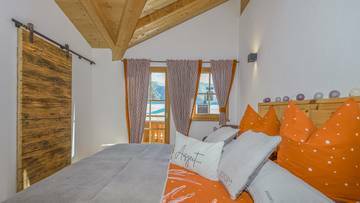 Thumbnail von Exclusive chalet duo in prime quiet location