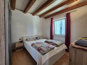 Thumbnail von Haus mit zwei Wohnungen nahe dem Meer, Region Rogoznica