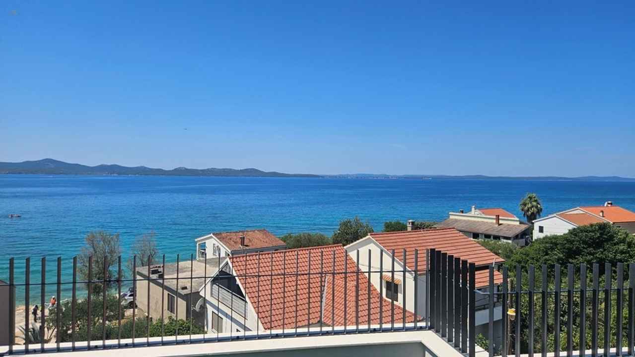 Neue Penthouses mit Dachterrasse und schönem Meerblick