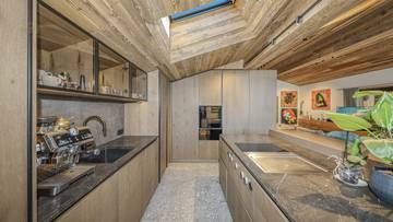 Thumbnail von Luxus-Penthouse mit Panoramablick in sonniger Top-Ruhelage