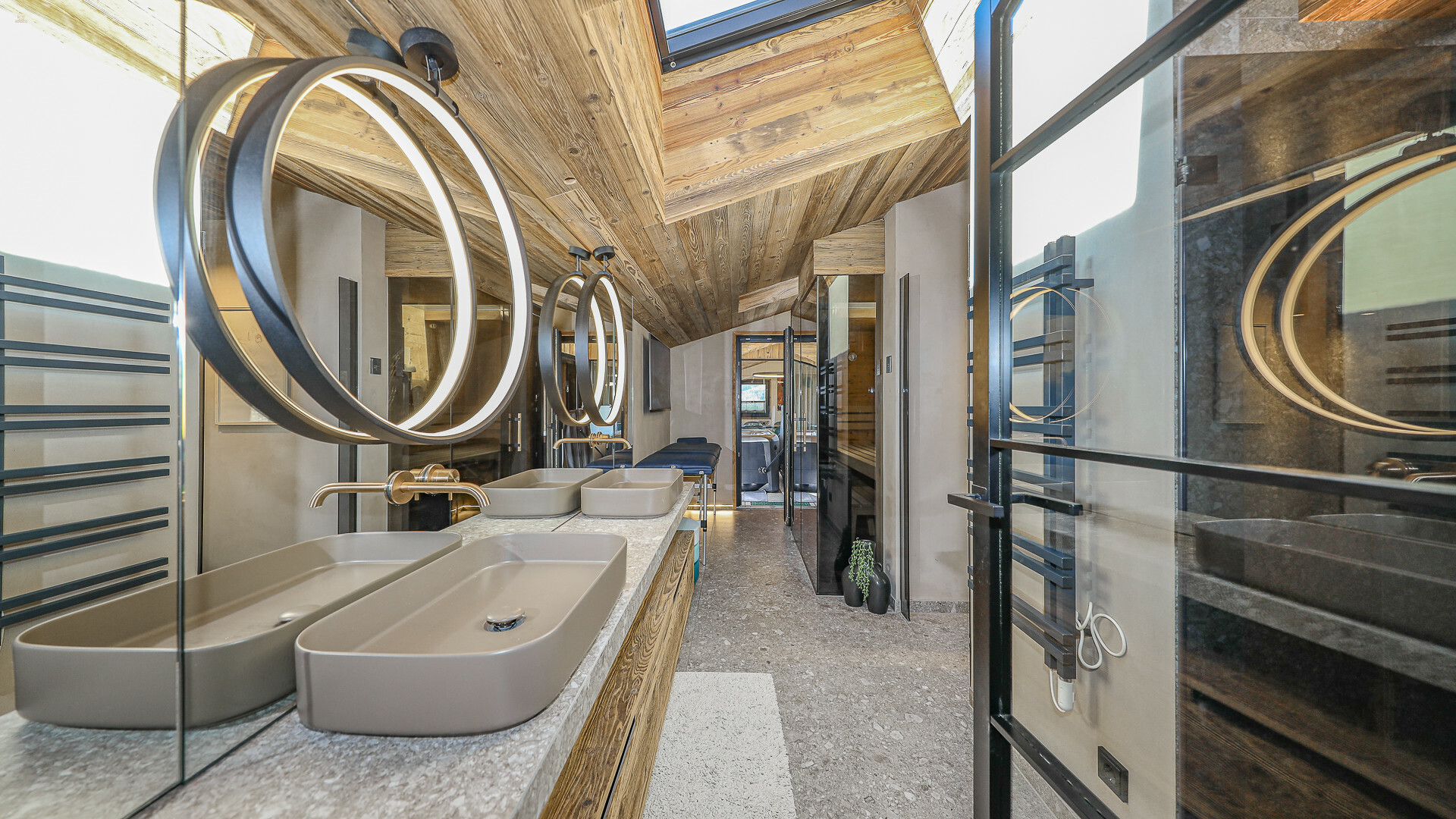 Thumbnail von Luxus-Penthouse mit Panoramablick in sonniger Top-Ruhelage