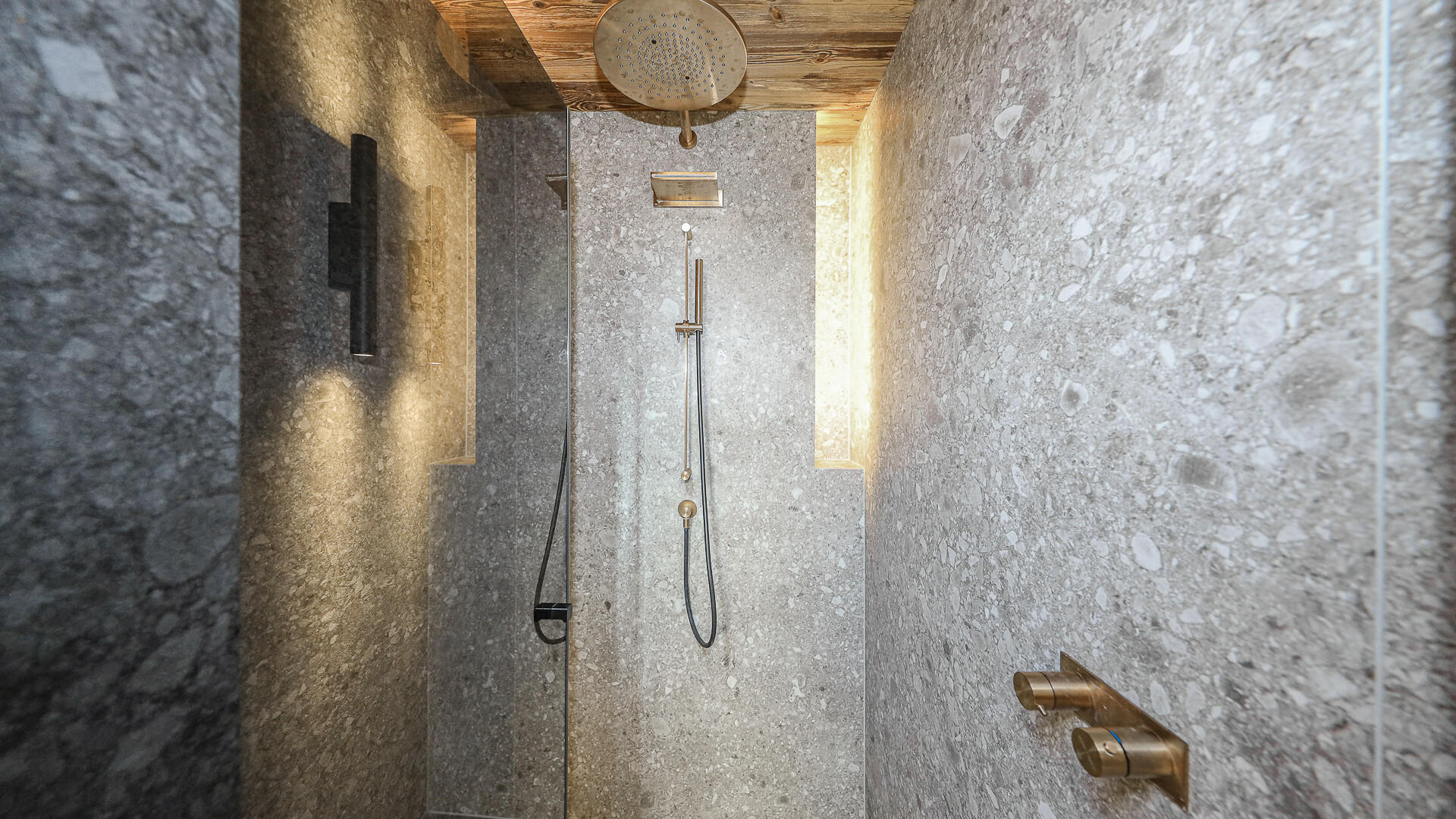 Thumbnail von Luxus-Penthouse mit Panoramablick in sonniger Top-Ruhelage