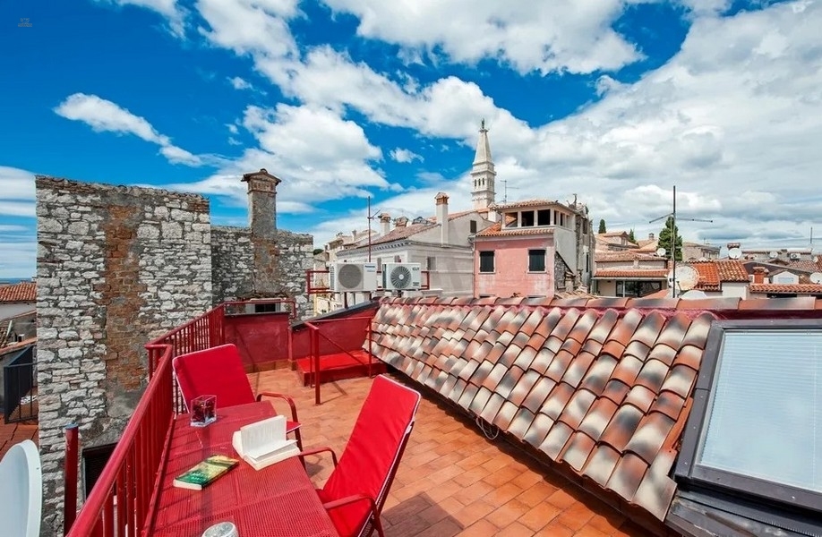 Thumbnail von Casa urbana con 4 estudios y una terraza en la azotea con vistas al mar