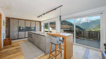 Thumbnail von Großzügige Landhausvilla mit traumhaftem Kaiserblick