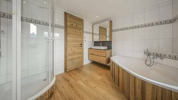 Thumbnail von Luxuriöse Dachgeschoss-Maisonette in sonniger Ruhelage