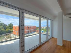 Thumbnail von Maisonettewohnung mit Garten und Swimmingpool