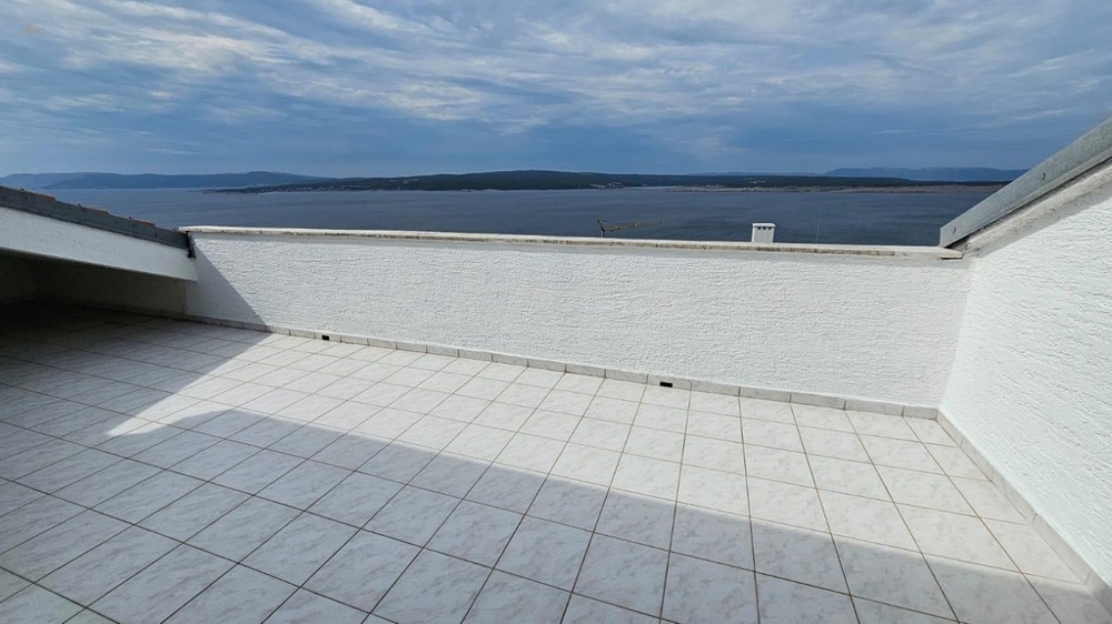Dachgeschosswohnung mit schönem Meerblick