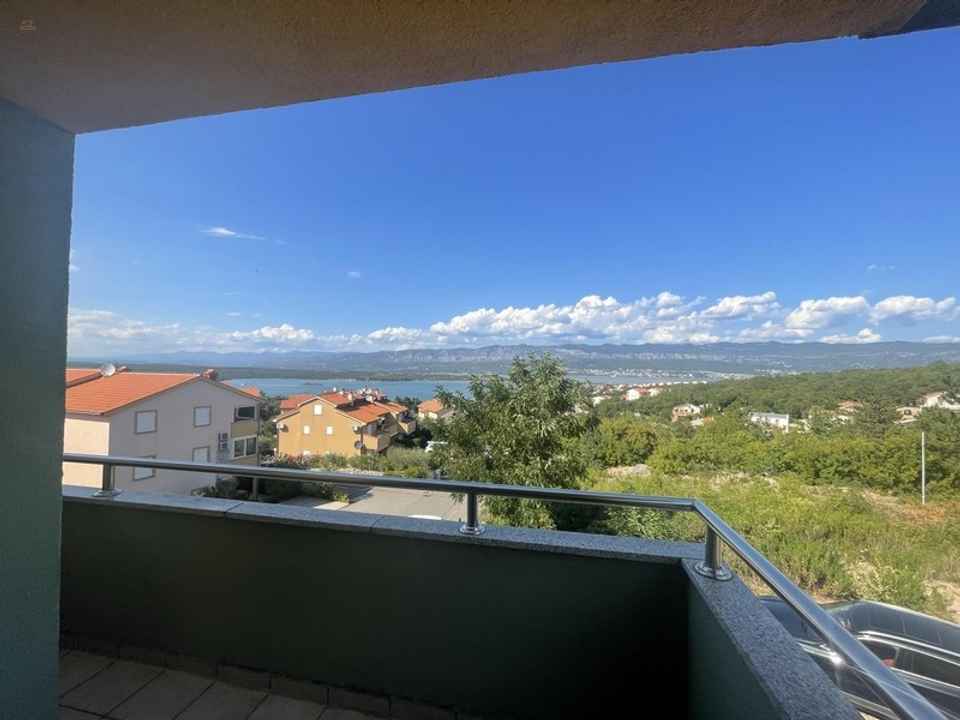 Möblierte Ferienwohnung mit Meerblick