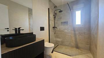 Thumbnail von Möbliertes Neubau-Appartement mit Meerblick