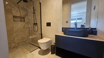 Thumbnail von Möbliertes Neubau-Appartement mit Meerblick