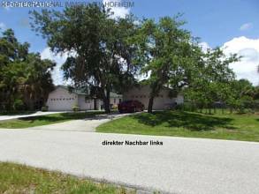 Thumbnail von ***Wunderbares Grundstück mit naturbelassenem Kanal***