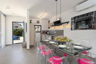 Thumbnail von Modernes Reihenhaus mit Pool, Region Porec