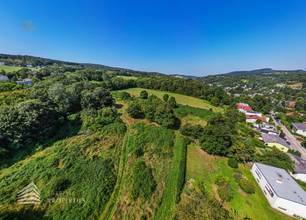 Thumbnail von Viyana kapılarında – Tarla alanı olarak sınıflandırılmış yeşil alan