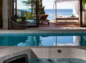 Thumbnail von 旧市街と海を見渡す、特別な場所にある豪華なヴィラ