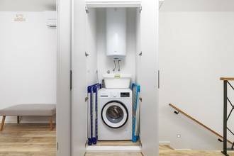 Thumbnail von Moderne Villa mit Pool und Meerblick