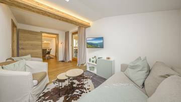 Thumbnail von Großzügiges Mehrfamilienhaus mit 3 Wohnungen