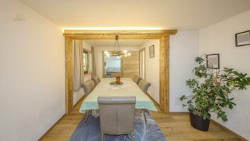 Thumbnail von Großzügiges Mehrfamilienhaus mit 3 Wohnungen