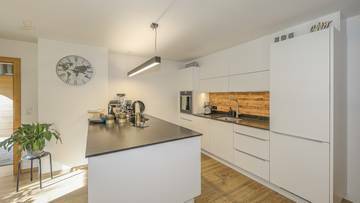 Thumbnail von Großzügiges Mehrfamilienhaus mit 3 Wohnungen