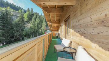 Thumbnail von Großzügiges Mehrfamilienhaus mit 3 Wohnungen