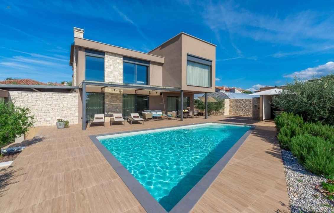 Moderne Villa mit mediterranen Elementen und Swimmingpool, Region Umag