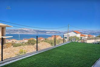 Thumbnail von Erdgeschosswohnung mit Garten und Meerblick