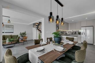 Thumbnail von Luxuriöse Doppelhaushälfte mit Swimmingpool - direkt am Strand