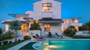 Thumbnail von Mediterrane Villa nahe dem Meer, Region Pula