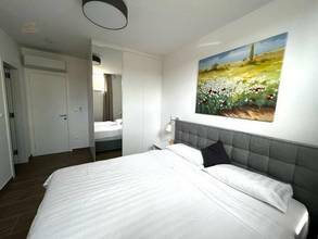 Thumbnail von Moderne Maisonettewohnung mit Garten und Swimmingpool