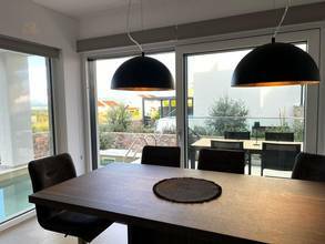 Thumbnail von Moderne Maisonettewohnung mit Garten und Swimmingpool