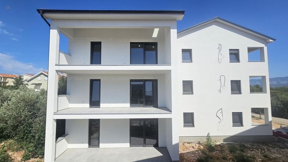 Neue Wohnung nahe dem Meer