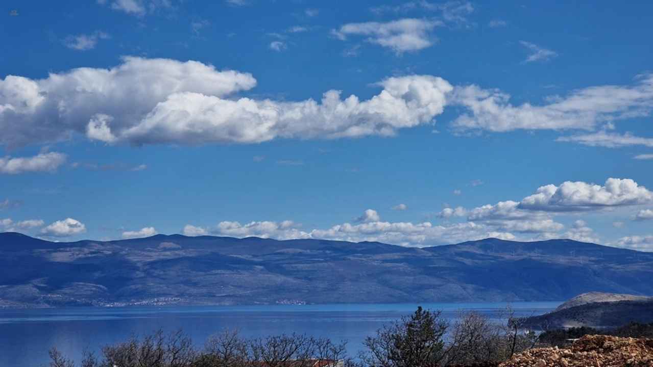 Haus in ruhiger Lage mit schönem Meerblick