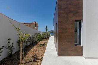 Thumbnail von Moderne Villa mit Infinity-Pool nahe dem Meer, Region Rogoznica