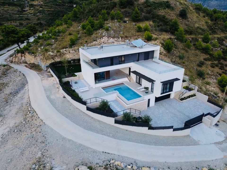 Moderne Villa mit Stadt- und Meerblick, Region Split