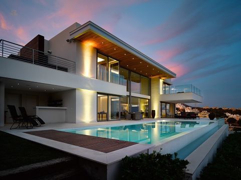 Luxus-Villa in Nueva Andalucia R2529227 