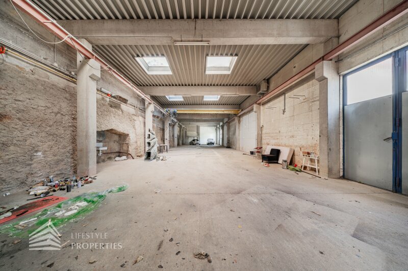 Thumbnail von Attraktives Gewerbejuwel: Lagerhalle + Büroflächen mit Photovoltaik direkt am Bahnhof