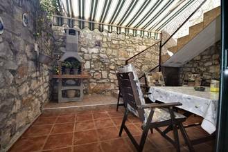 Thumbnail von Dalmatinisches Steinhaus mit Meerblick
