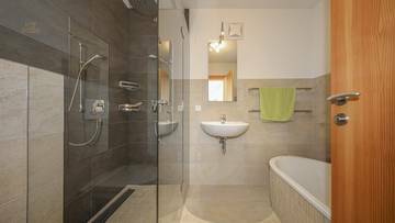 Thumbnail von Exklusives Landhaus in traumhafter & unverbaubarer Aussichtslage