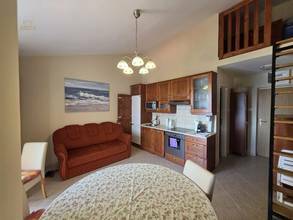 Thumbnail von Möblierte Dachgeschosswohnung mit Galerie nahe dem Meer