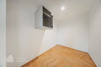 Thumbnail von Erstbezug! Beeindruckendes 6-Zimmer Büro in Toplage