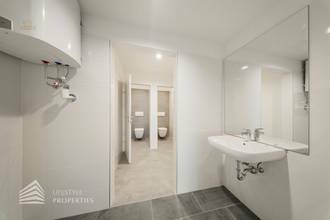 Thumbnail von Erstbezug! Renoviertes 6-Zimmer Büro in Toplage