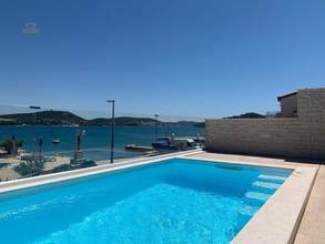 Thumbnail von Modernes Appartement im Erdgeschoss mit Pool in der 1. Reihe zum Meer