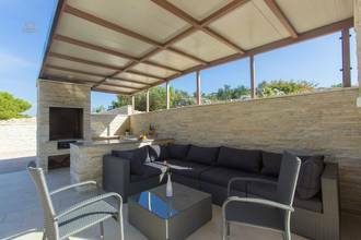 Thumbnail von Villa mit 5 Appartements in außergewöhnlicher Lage mit Blick auf die Kornaten