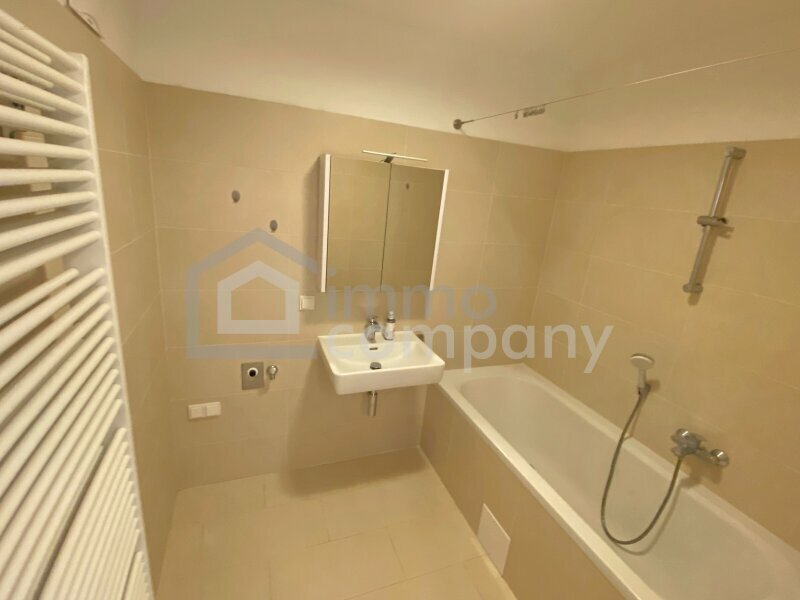 Thumbnail von Charmante 2-Zimmer-Wohnung mit Balkon, Fußbodenheizung & Aufzug