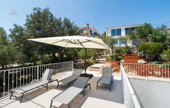 Thumbnail von Mediterranes Haus in der 1. Reihe zum Meer