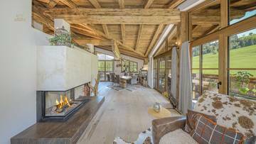 Thumbnail von Luksusowa willa z widokiem na cesarza na słonecznym, odosobnionym miejscu