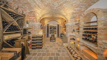 Thumbnail von Luksusowa willa z widokiem na cesarza na słonecznym, odosobnionym miejscu